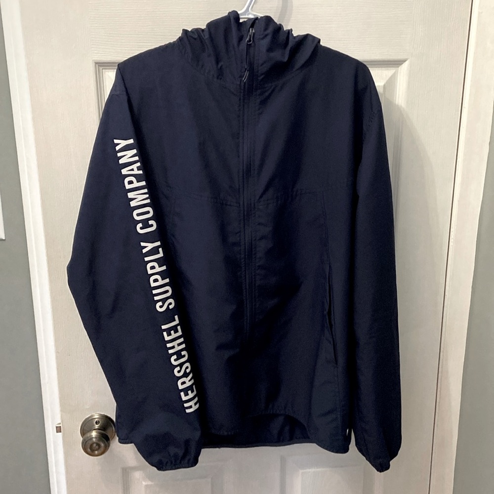Men’s Lightweight Windbreaker